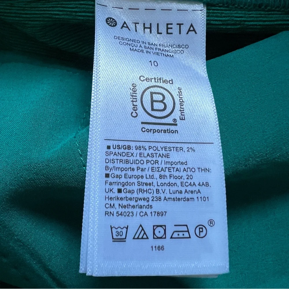 NWT Athleta Echo Short Athletic Stretchy Workout Running‎ Gym Sporty Size 10